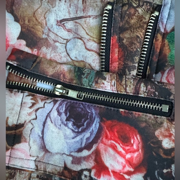 Floral Moto Jacket by TOV Sz 38 scuba flower statement jacket - Picture 11 of 14